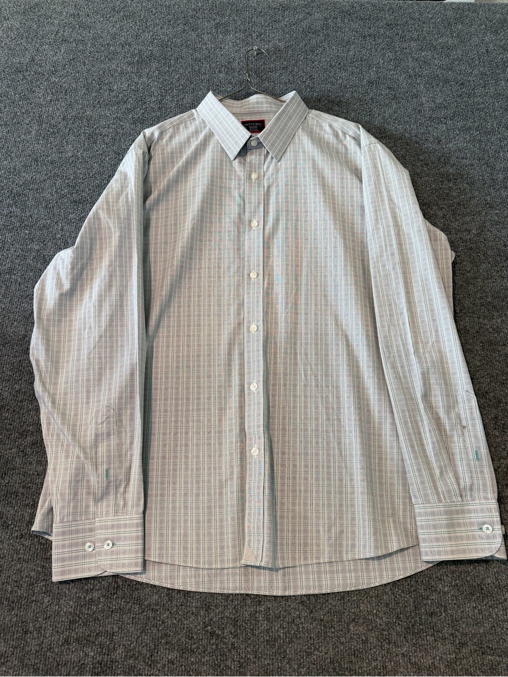 UNTUCKit Men's Light Gray Multi-Stripe Dress Shirt